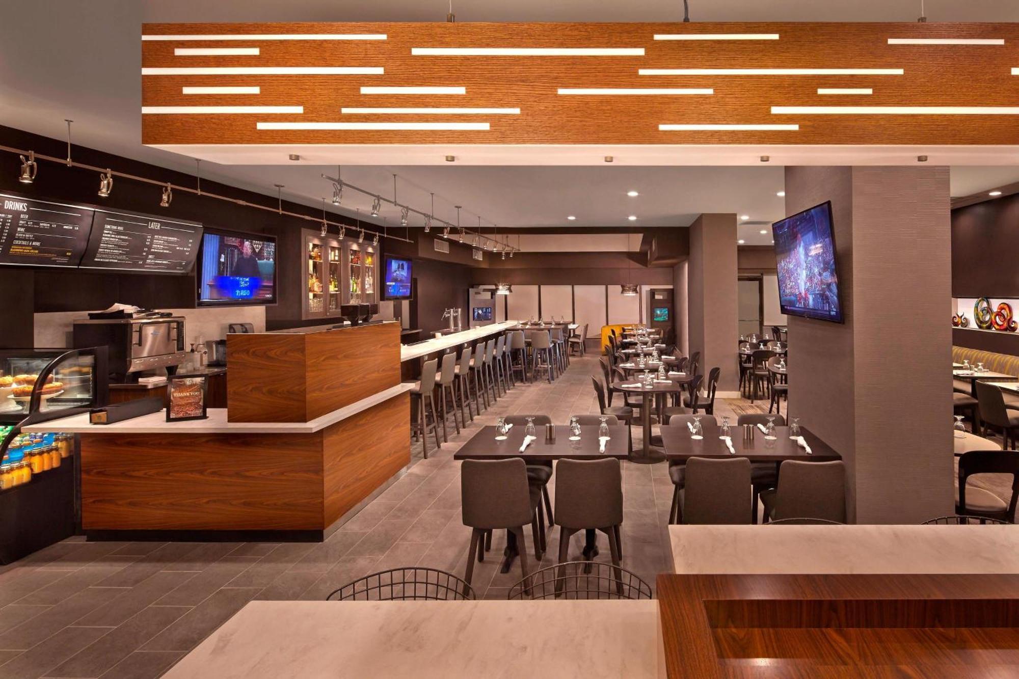 Courtyard By Marriott Philadelphia City Avenue Esterno foto