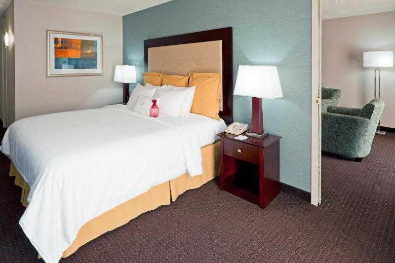 Courtyard By Marriott Philadelphia City Avenue Esterno foto