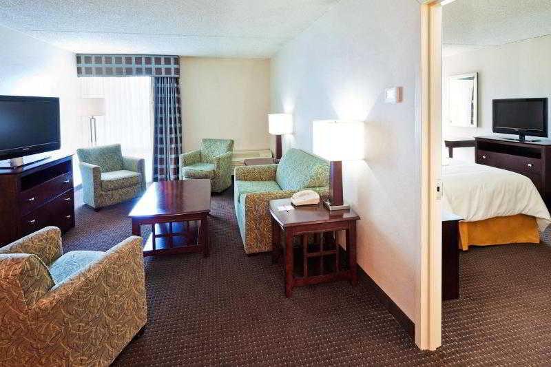 Courtyard By Marriott Philadelphia City Avenue Esterno foto
